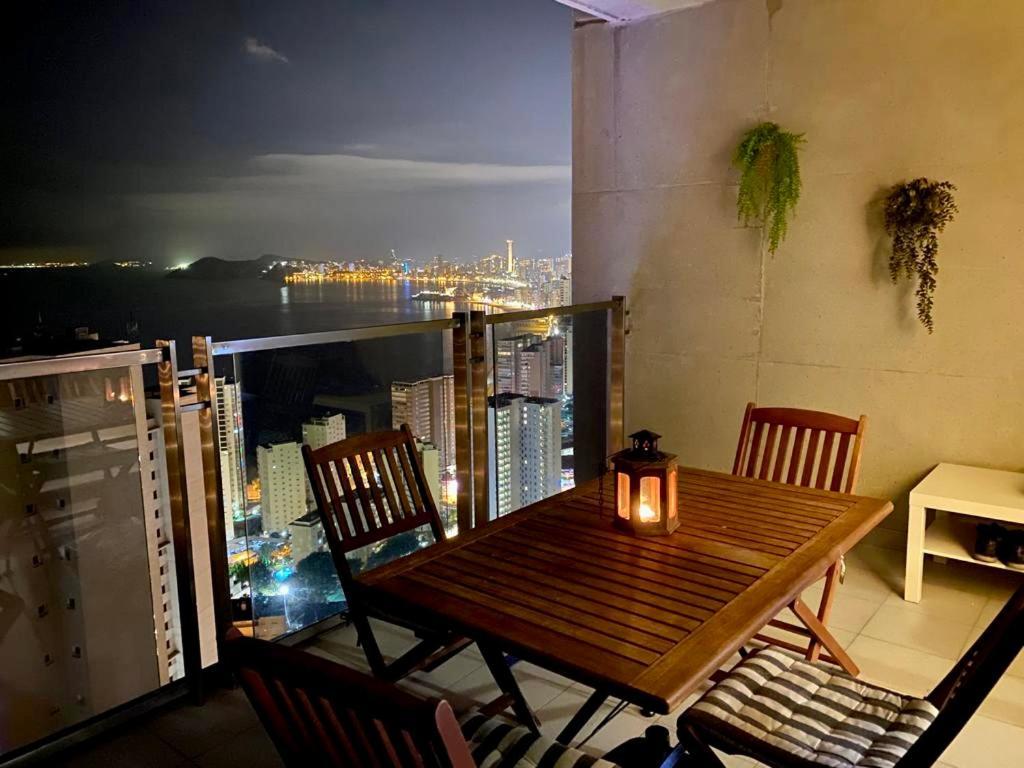 Lujoso Apartamento Con Vistas Al Mar En Mirador Del Mediterraneo By Gestaltur Бенидорм Екстериор снимка